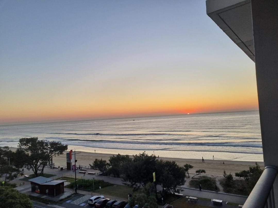 Beachfront Studio Gold Coast Eksteriør billede